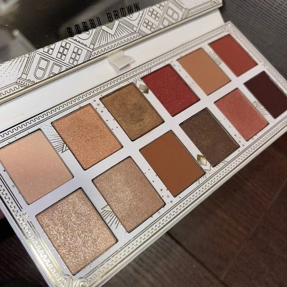 Bobbi Brown Golden Illusion Eye Shadow Palette - Picture 4 of 6